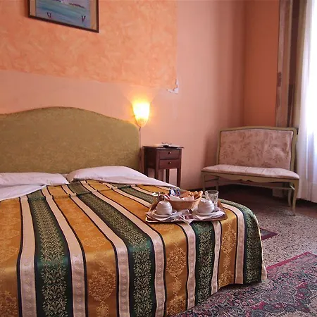 Lion Morosini Palace Hotel