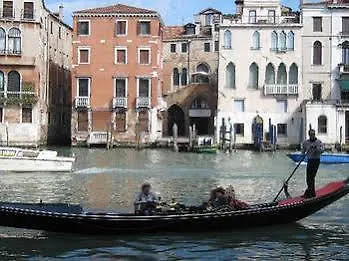 Hotell Lion Morosini Palace Venedig